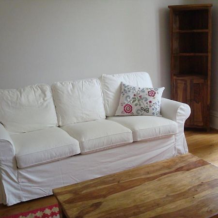 Apartamento Luxury Holland Park, Sleeps 2, Free S'Fast Wifi Londres Exterior foto